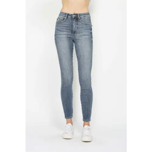 Judy Blue Full Size Tummy Control Contrast Wash Skinny Jeans - CM Fashion
