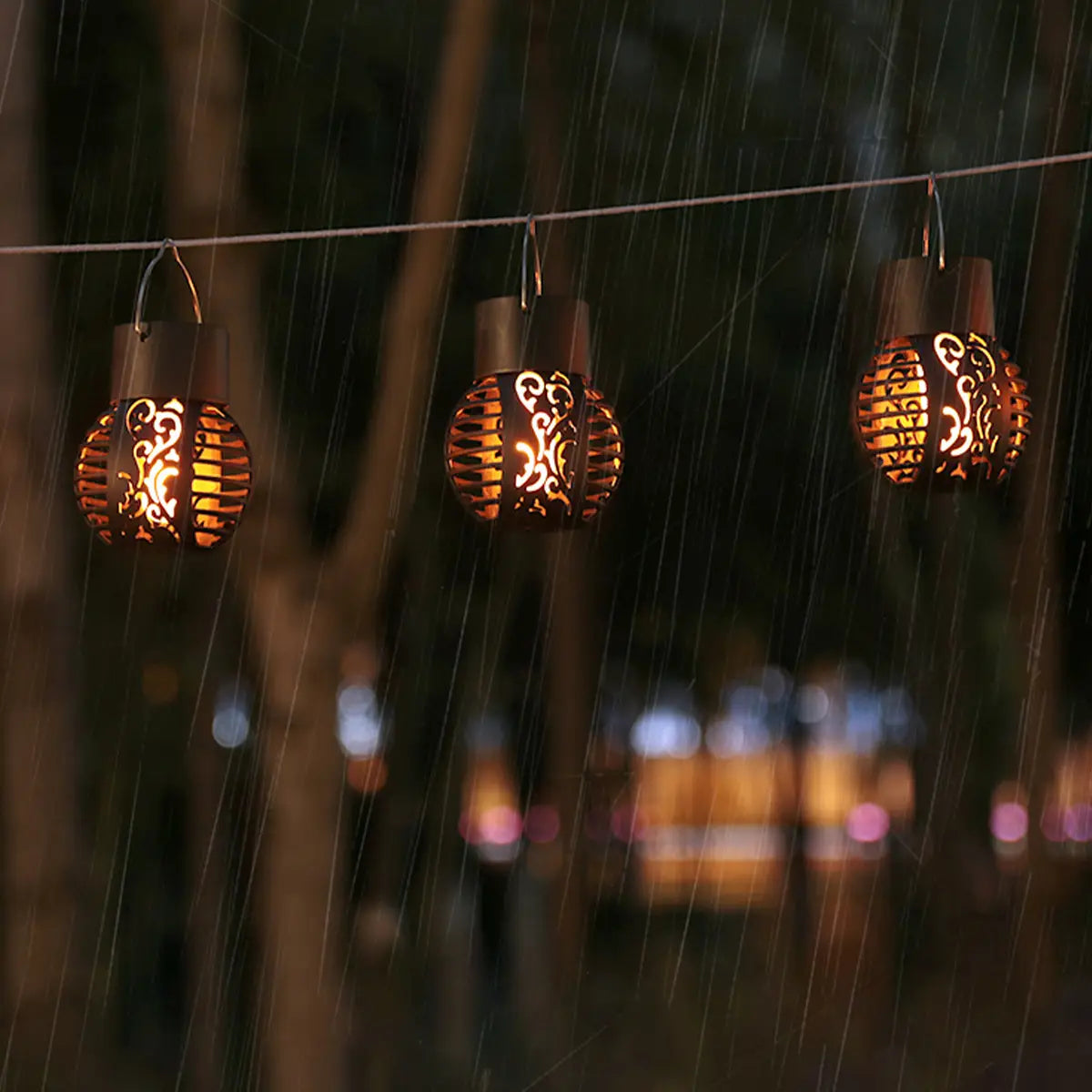 Enchanting Solar Flame Lights with Waterproof Flickering Lanterns