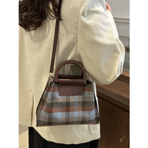 Bold Contrast Plaid Trapezoid Shape Crossbody Bag