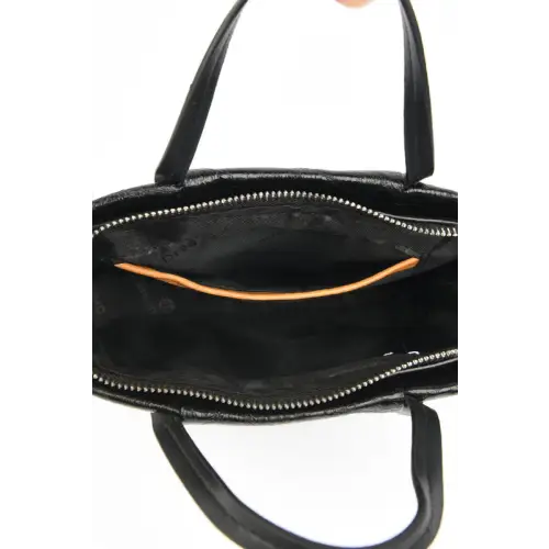 Chic Black Leather Handbag