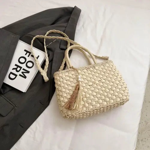 Chic Braided Strap Paper Weave Shoulder Bag