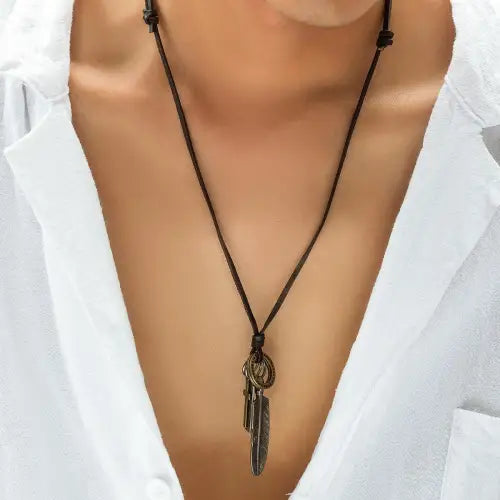 Chic Fashion Leather Chain Necklace with Cross Design Versatile Pendant