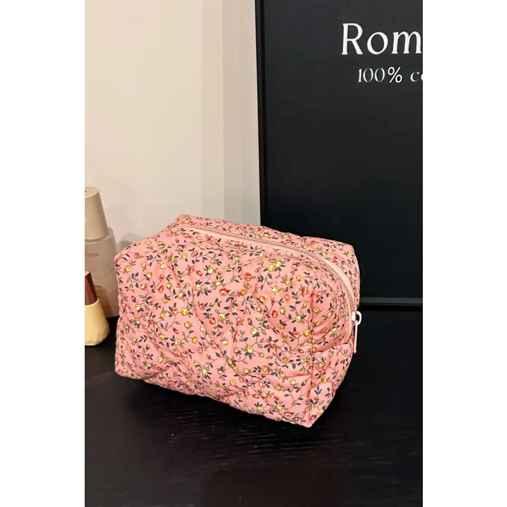 Chic Floral Quilted Clutch with Stylish Plaid Lining