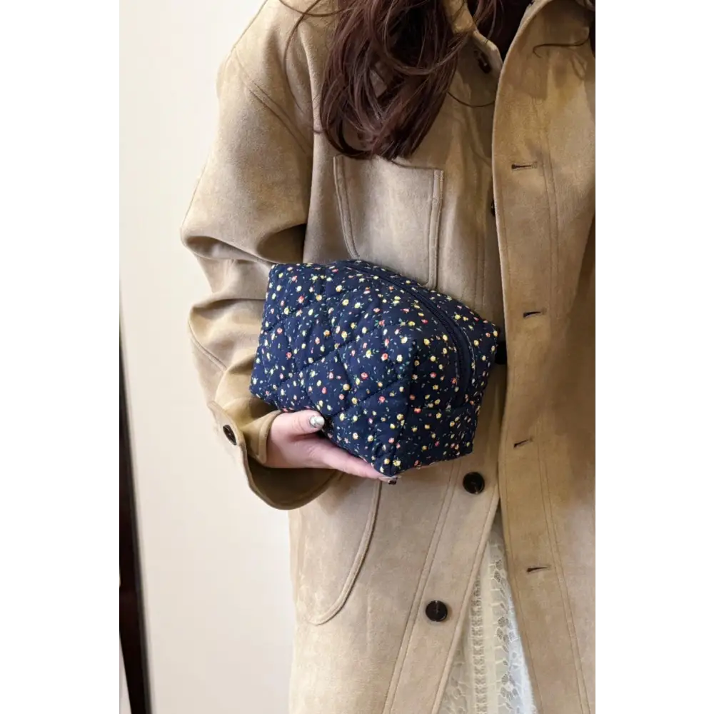 Chic Floral Quilted Clutch with Stylish Plaid Lining