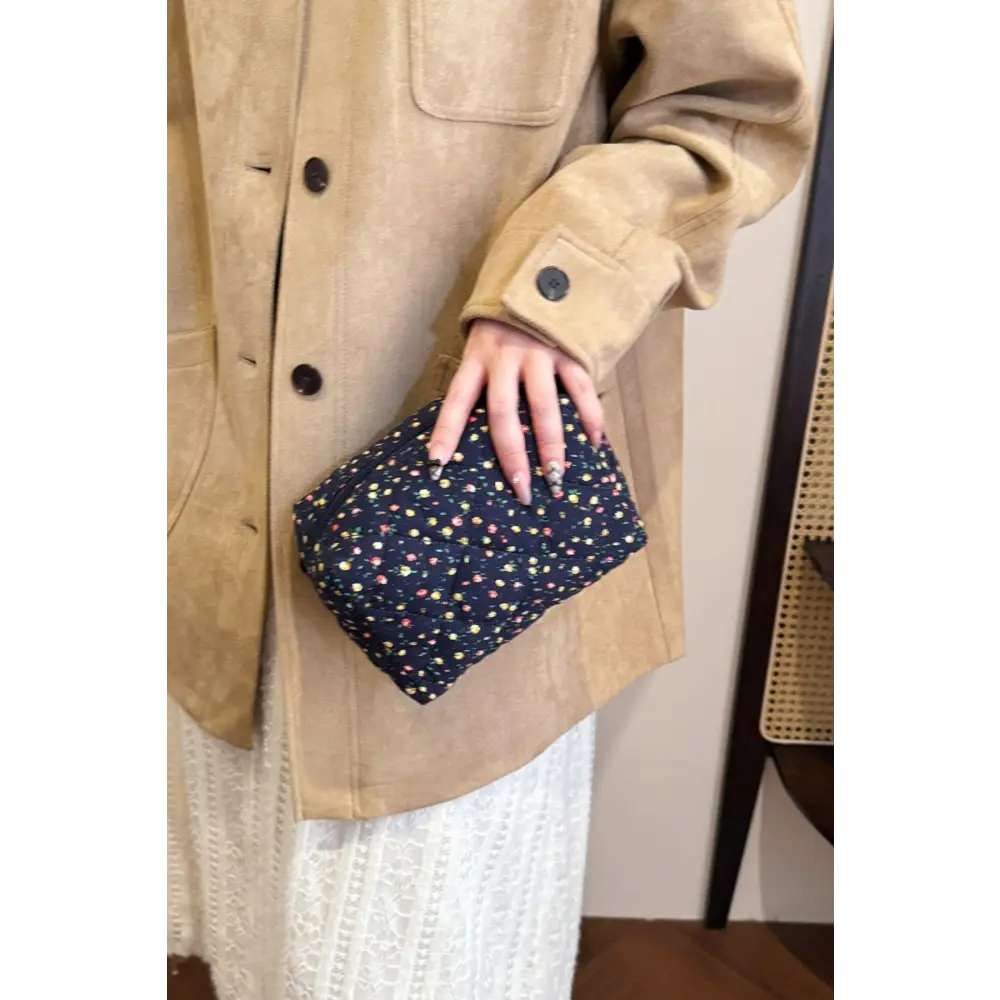 Chic Floral Quilted Clutch with Stylish Plaid Lining