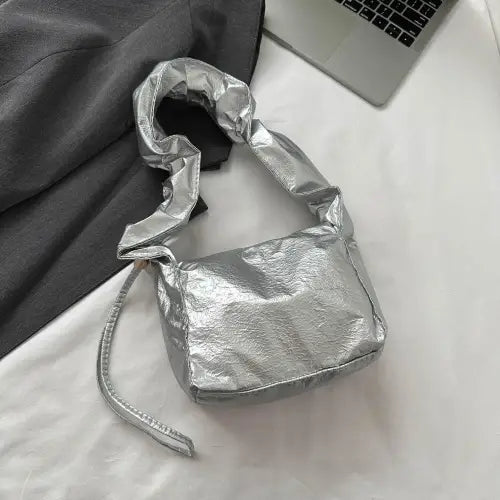 Chic Leather Drawstring Shoulder Bag for Stylish Nights