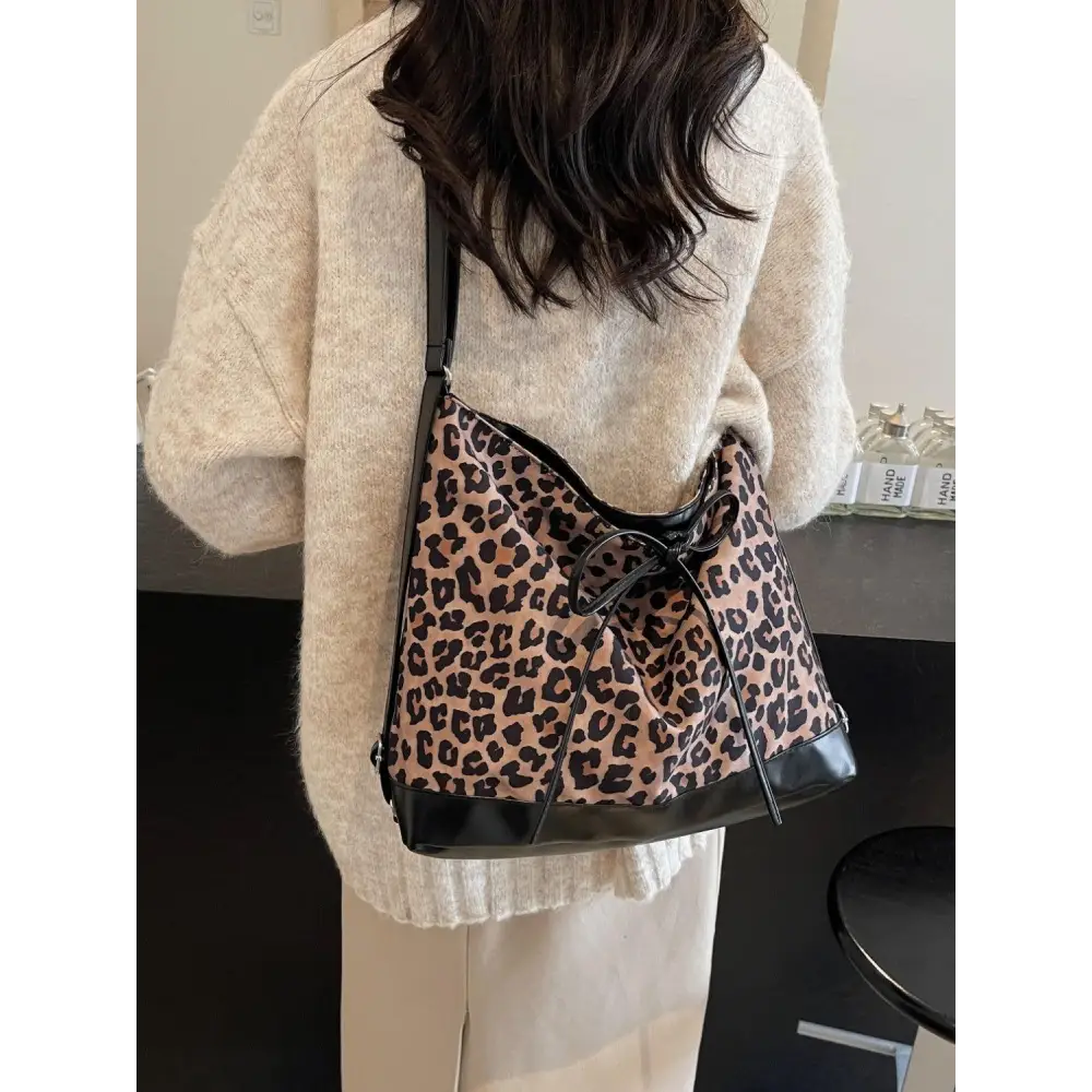 Chic Leopard Dual Purpose Crossbody Bag for Trendy Style