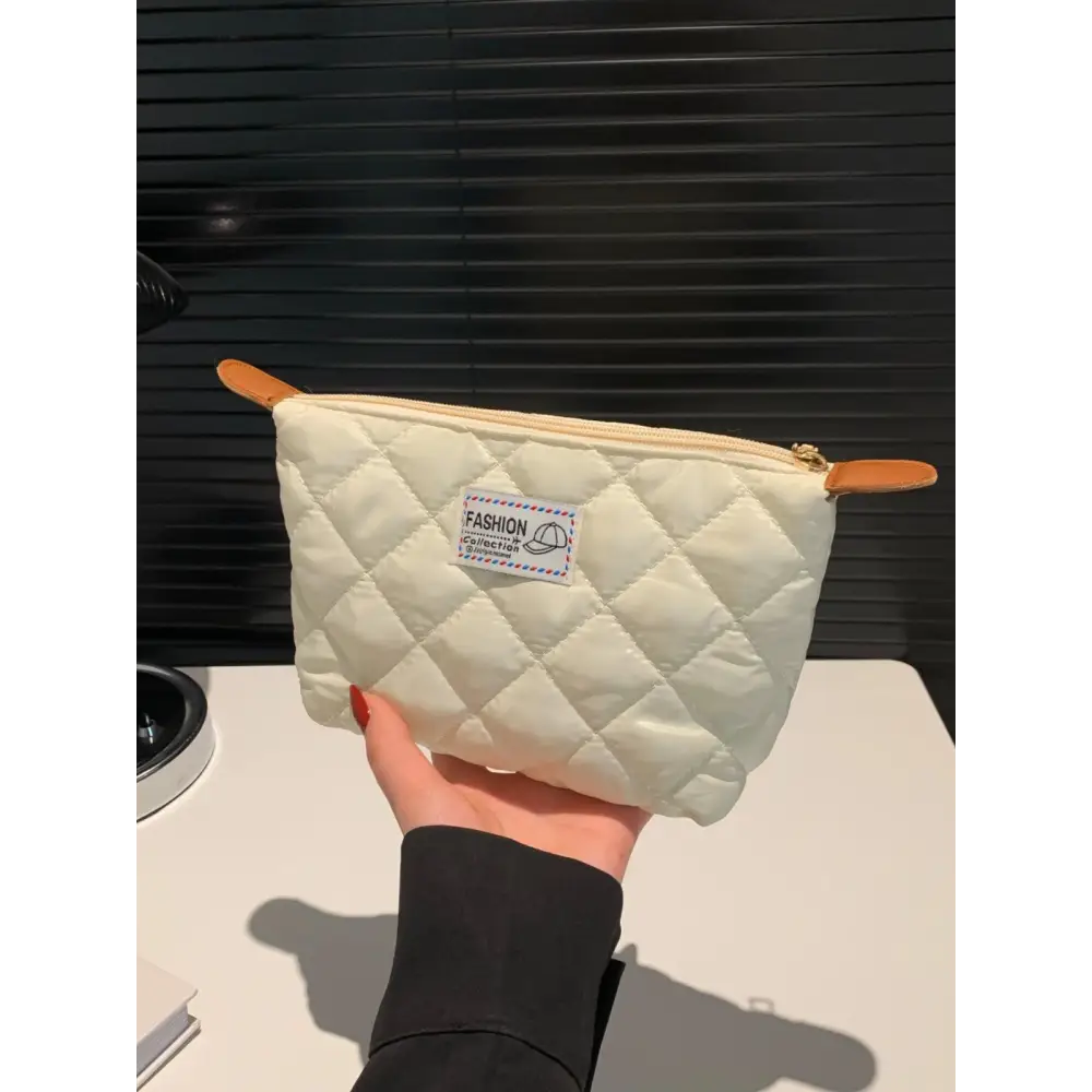 Chic Solid Quilted Clutch Set for a Stylish Touch