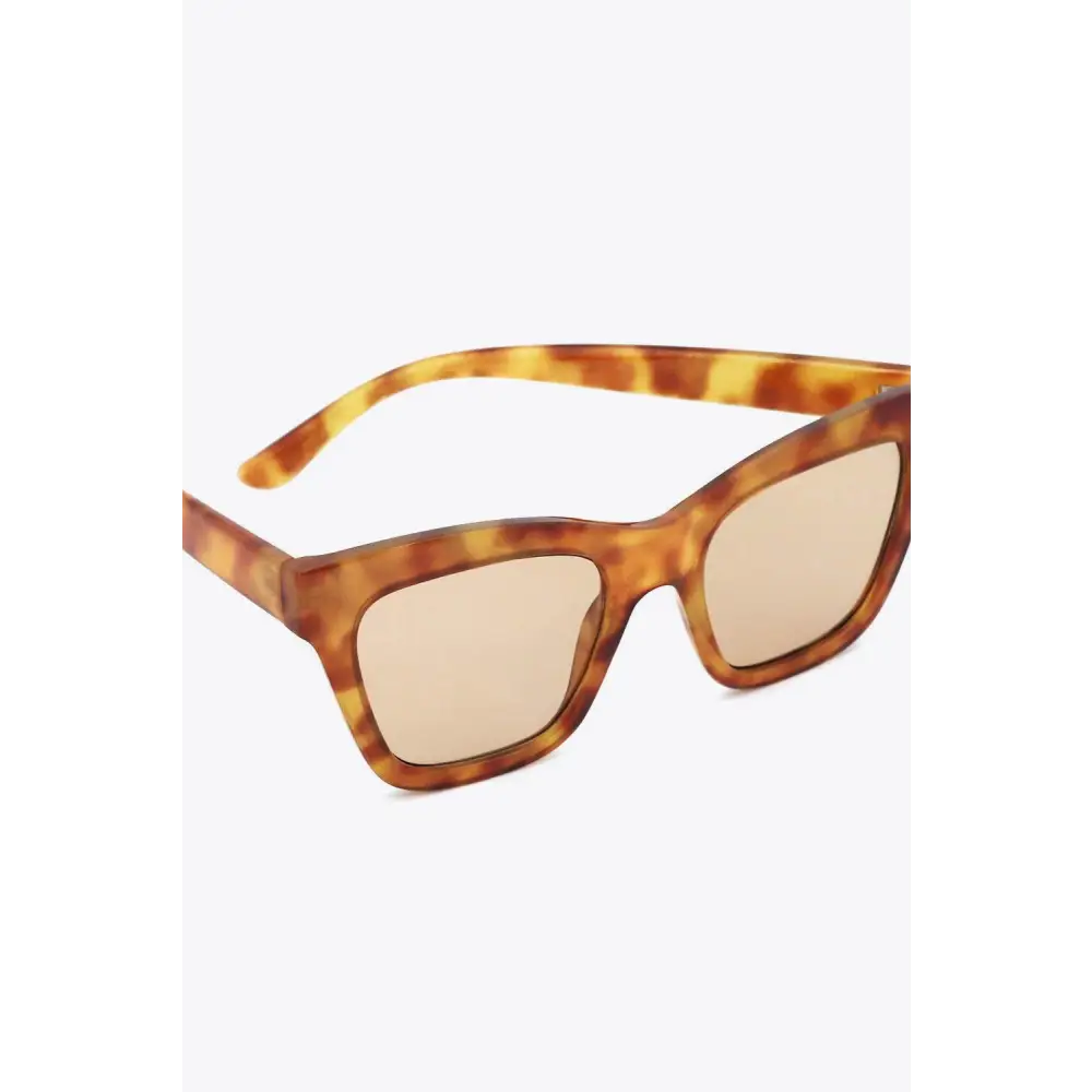 Chic Tortoiseshell UV400 Sunglasses with Stylish Acetate Lens