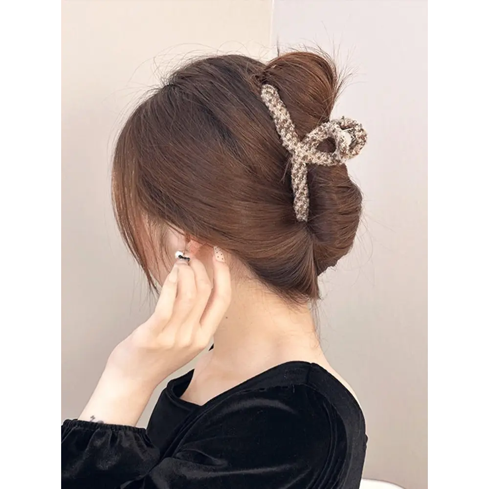 Contrast Hair Claw Clip