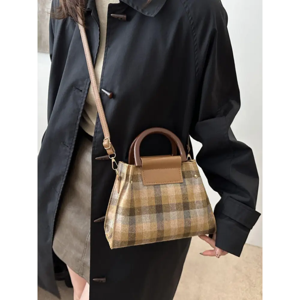 Contrast Plaid Trapezoid Shape Crossbody Bag