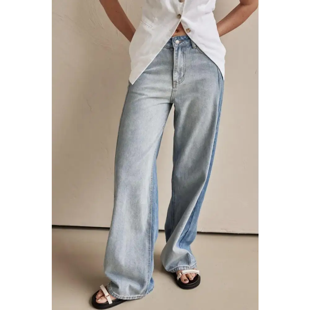 Contrast Straight Leg Jeans with Pockets