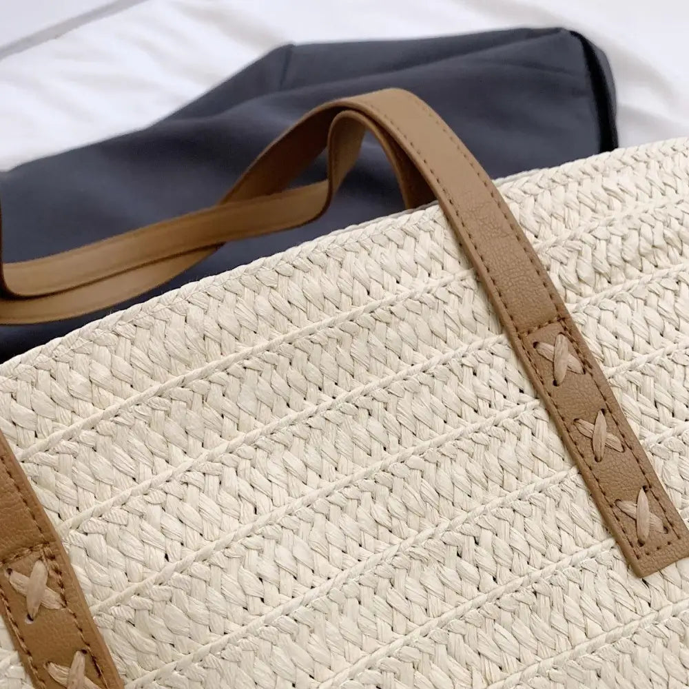 Chic Contrast Straw Braided Handbag for Summer Adventures