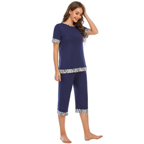 Cozy Gray Round Neck Capris Pants Lounge Set for Ultimate Relaxation