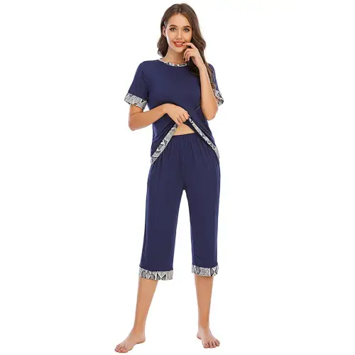 Cozy Gray Round Neck Capris Pants Lounge Set for Ultimate Relaxation