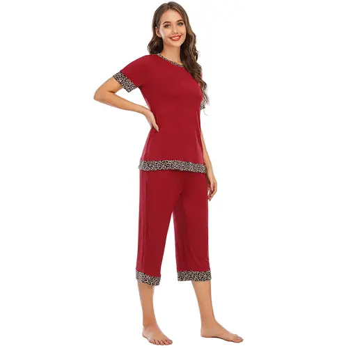 Cozy Gray Round Neck Capris Pants Lounge Set for Ultimate Relaxation