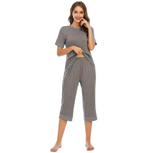 Cozy Gray Round Neck Capris Pants Lounge Set for Ultimate Relaxation