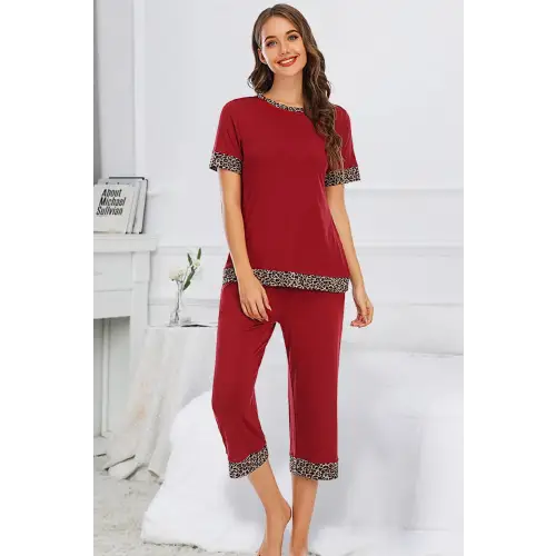 Cozy Gray Round Neck Capris Pants Lounge Set for Ultimate Relaxation