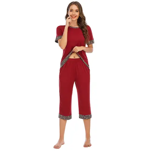 Cozy Gray Round Neck Capris Pants Lounge Set for Ultimate Relaxation