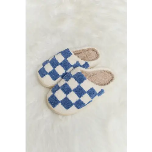 Cozy Up in Melody Checkered Print Plush Slide Slippers