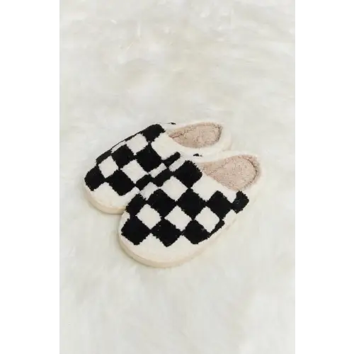 Cozy Up in Melody Checkered Print Plush Slide Slippers