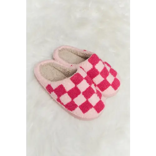 Cozy Up in Melody Checkered Print Plush Slide Slippers