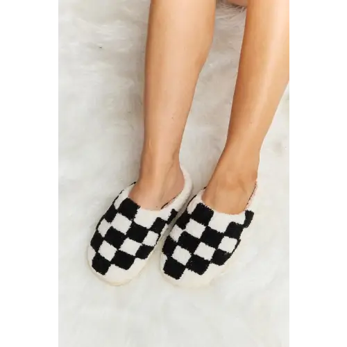 Cozy Up in Melody Checkered Print Plush Slide Slippers