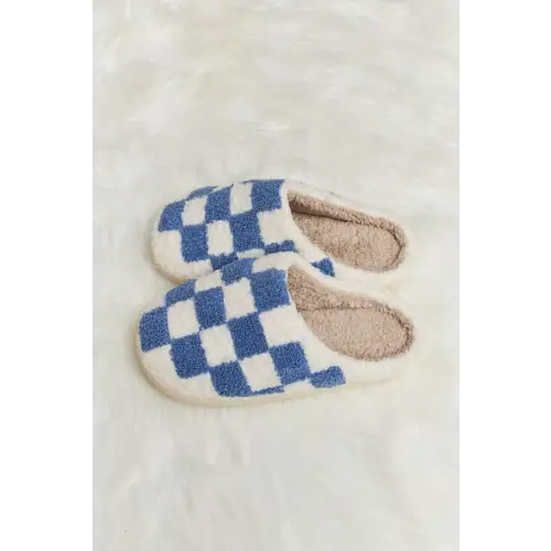 Cozy Up in Melody Checkered Print Plush Slide Slippers