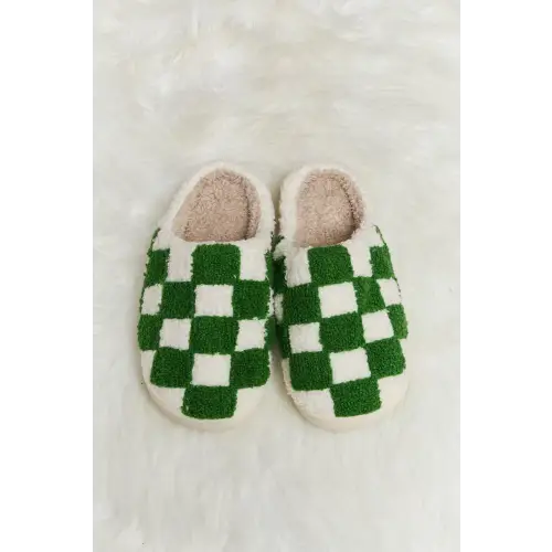 Cozy Up in Melody Checkered Print Plush Slide Slippers