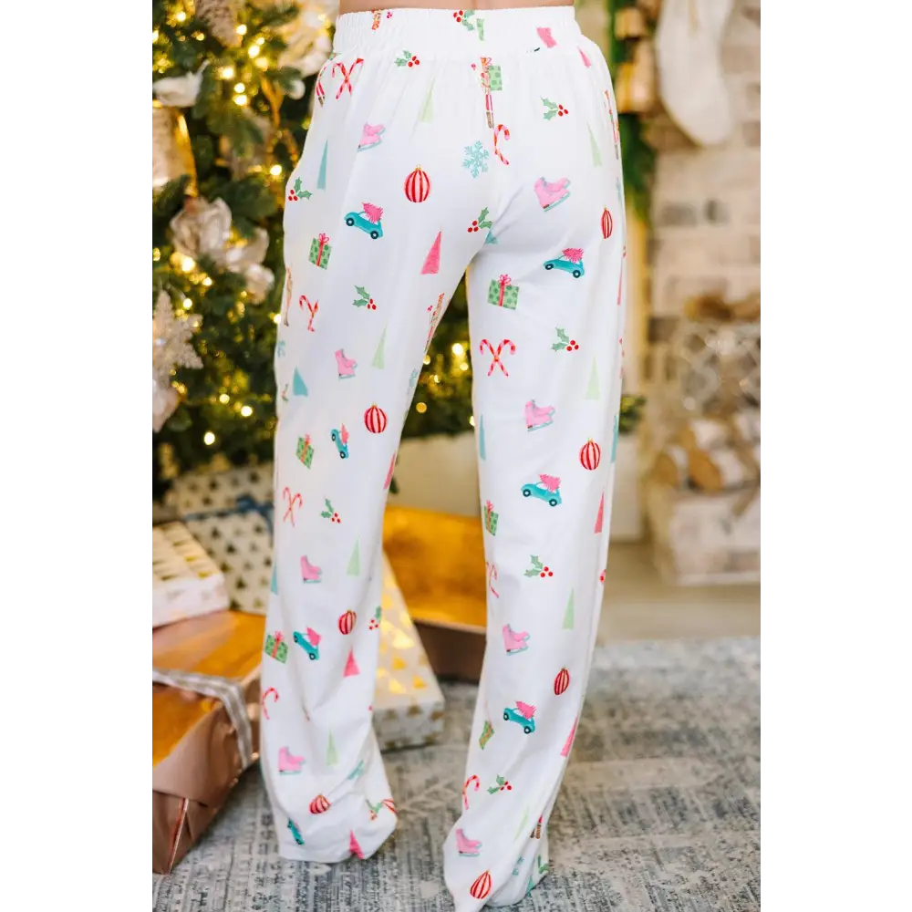 Cozy up in our White Christmas Print Pajama Set for Festive Cheer