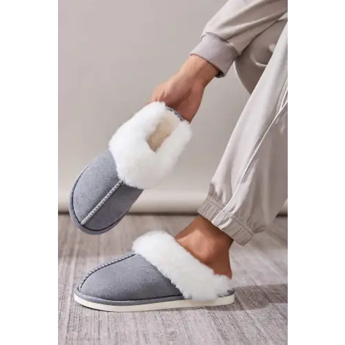 Cozy Zella Mode Faux Fur Round Toe Slippers for Ultimate Comfort