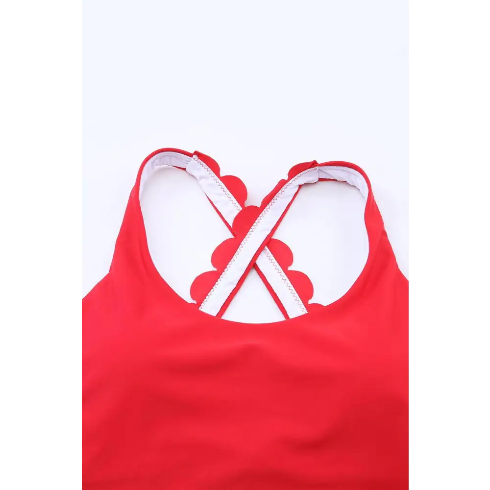 Stylish Crisscross Scoop Neck Swim Top for Summer Adventures