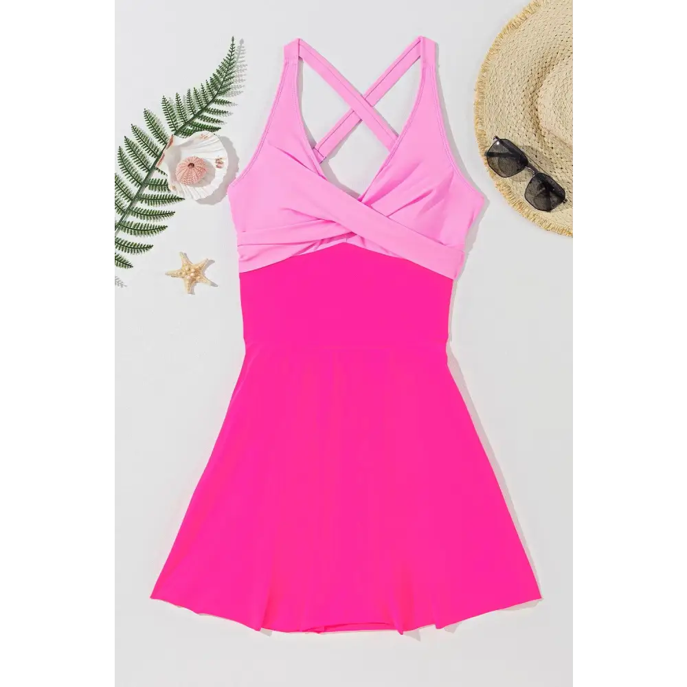 Sleek Crisscross V-Neck One-Piece Swimwear for Beach Perfection