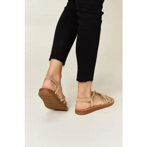 Crisscross Flats