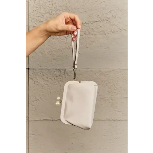 Elegant USA Pearl Coin Purse