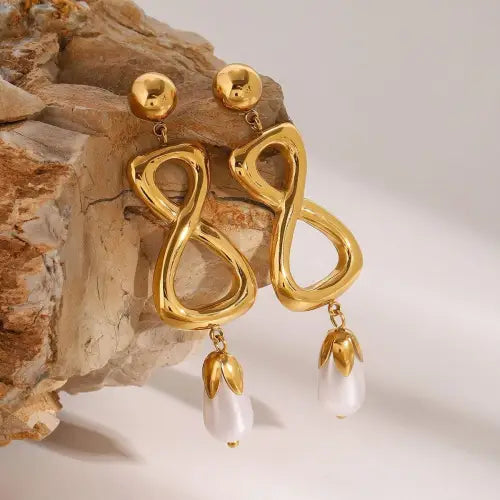 Elegant Pearl Pendant Gold Infinity Earrings for a High-End Look 