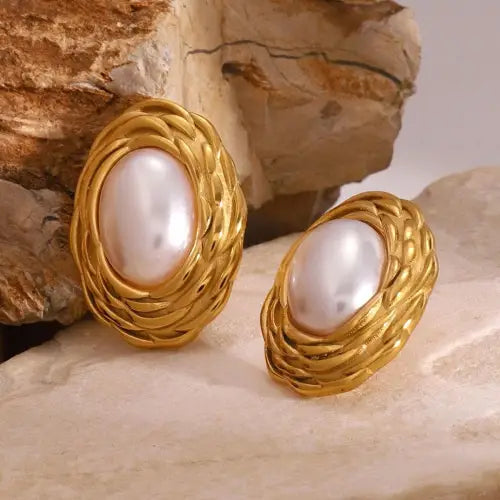 Elevate Your Look with Light Luxury Style Oval Inlaid Pearl Earrings