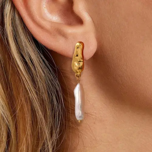 Elevate Your Style with Gold 18K Geometric Shape Pearl Design Earrings