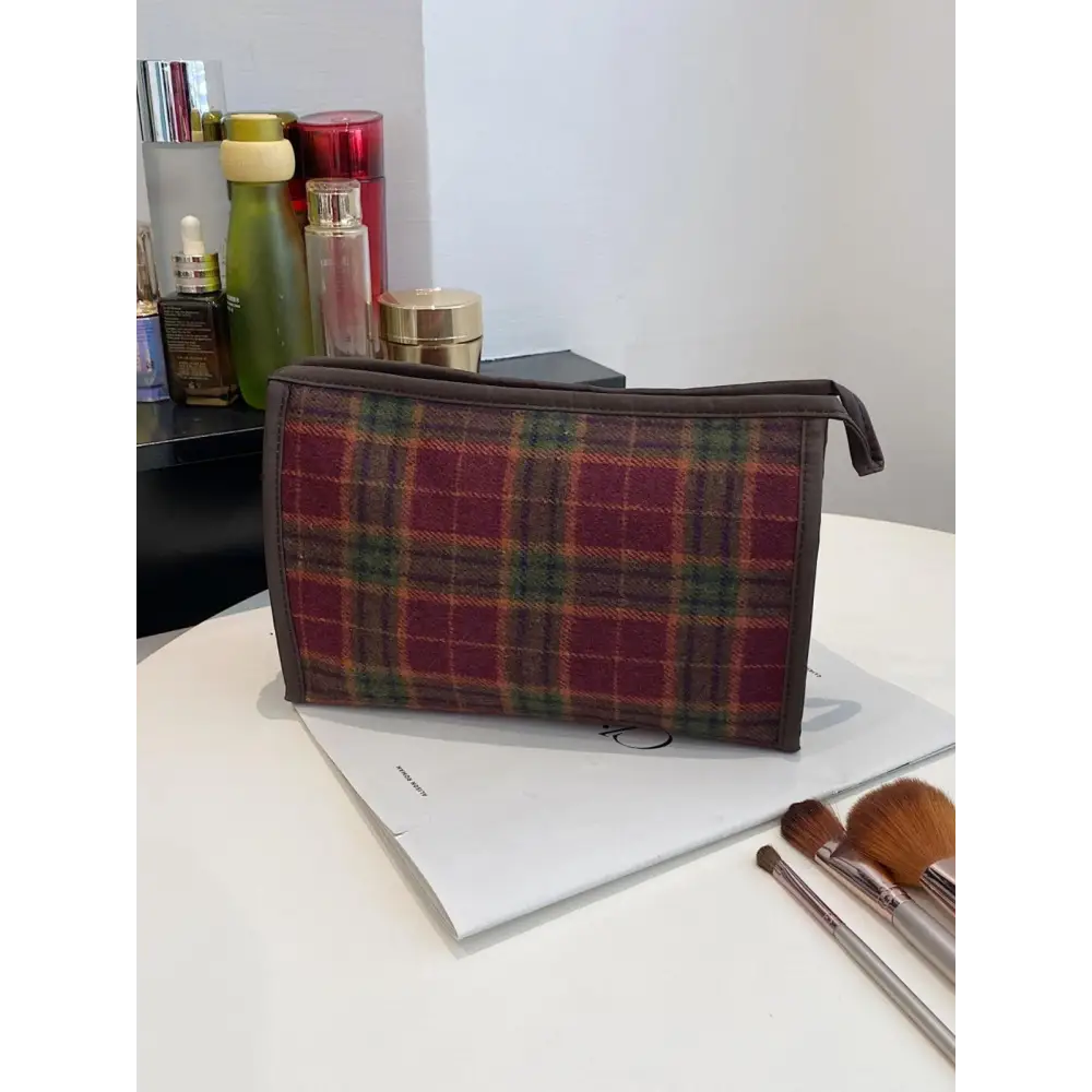 Elevate Your Style with the Original Contrast Plaid Clutch Bag