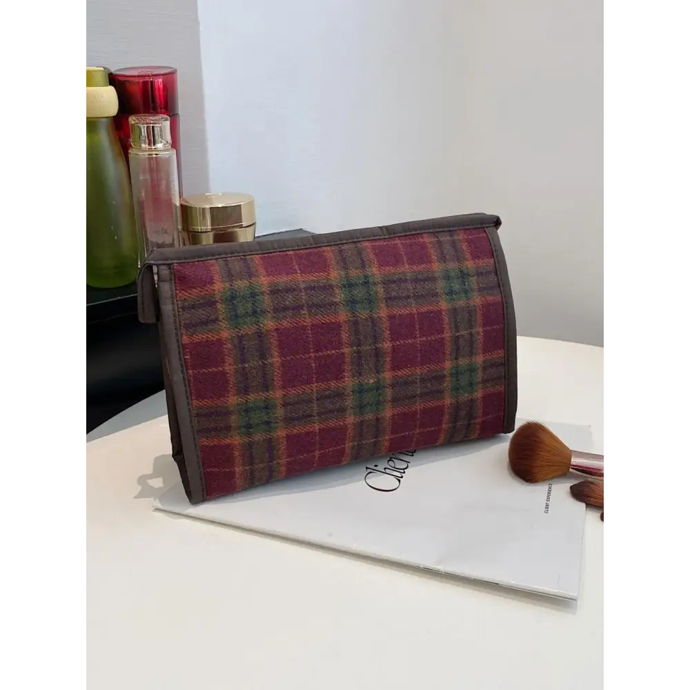 Elevate Your Style with the Original Contrast Plaid Clutch Bag