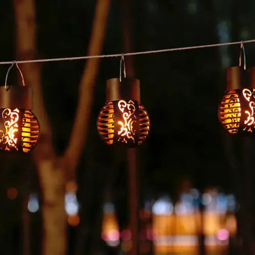 Enchanting Solar Flame Lights with Waterproof Flickering Lanterns