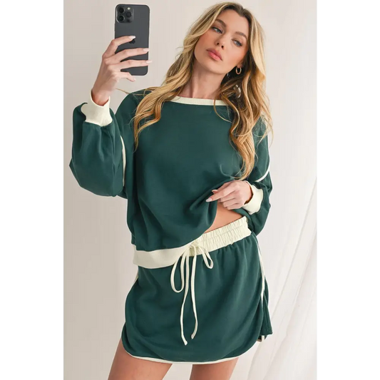 Evergreen Contrast Trim Loose Pullover and Lace-Up Waist Skort Set Evergreen / XL