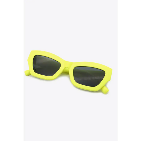 Classic UV400 Polycarbonate Frame Sunglasses - CM Fashion