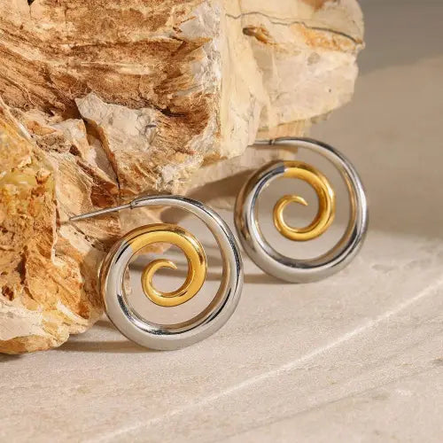 Exciting Two-Tone Hoop Earrings with Stunning Color Matching Design