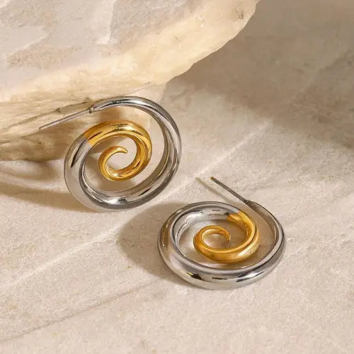 Exciting Two-Tone Hoop Earrings with Stunning Color Matching Design