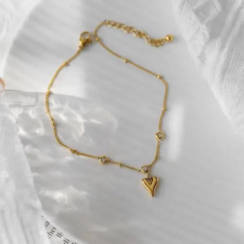 Exquisite 18K Anklet with Crystal Design and Gold Heart Pendant 