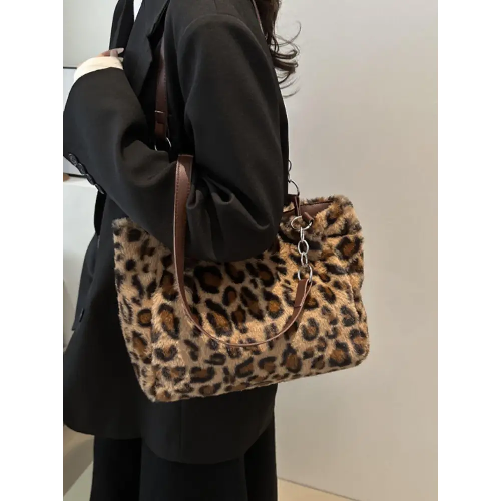 Faux Fur Leopard Shoulder Bag for Trendsetting Style