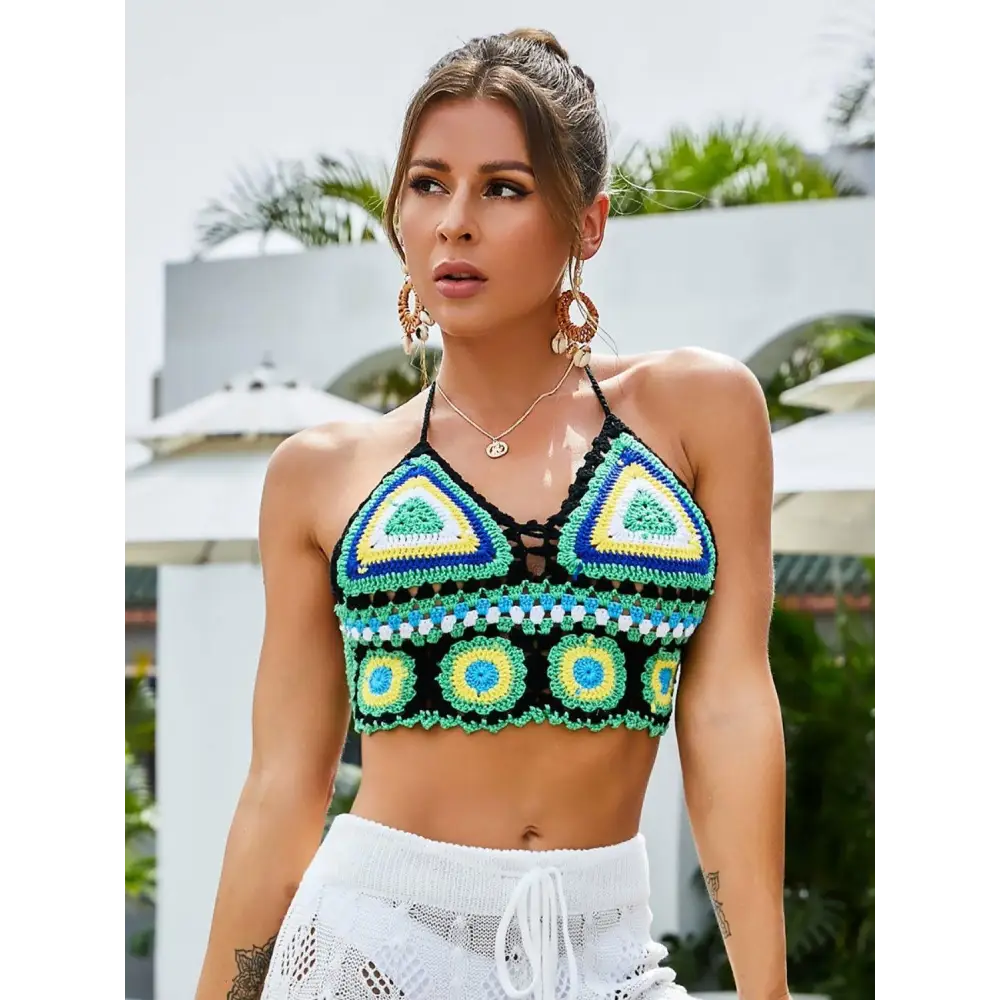 Vibrant Geometric Halter Neck Swim Top for Beach-Ready Style