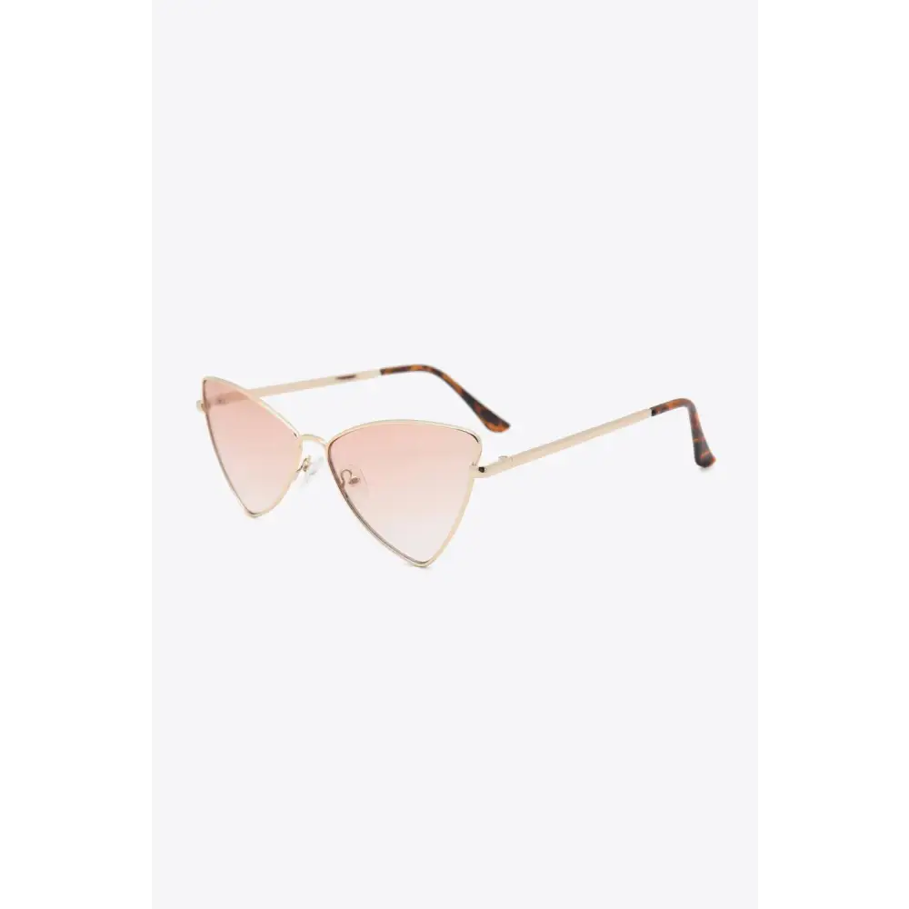 Glam Up with Stunning Gold Framed Pink Cat-Eye Sunglasses