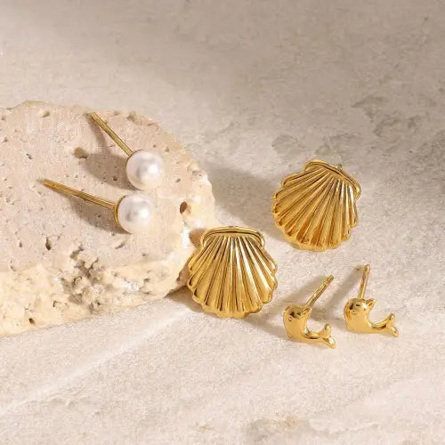 Gorgeous 18K Shell-Shaped Dolphin-Shaped Pearl-Inlaid Ocean Earrings